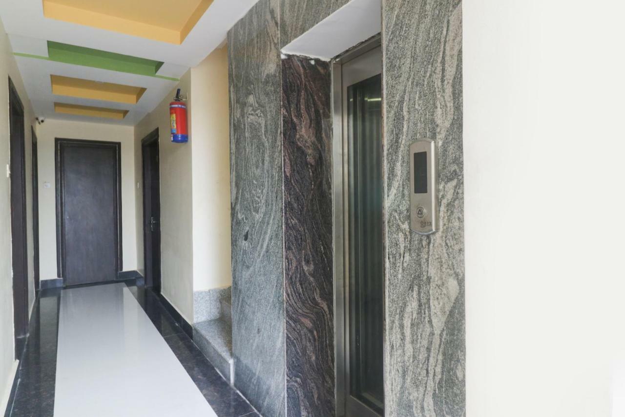 Oyo 48974 Hotel Shweta Residency Varanasi Exterior foto